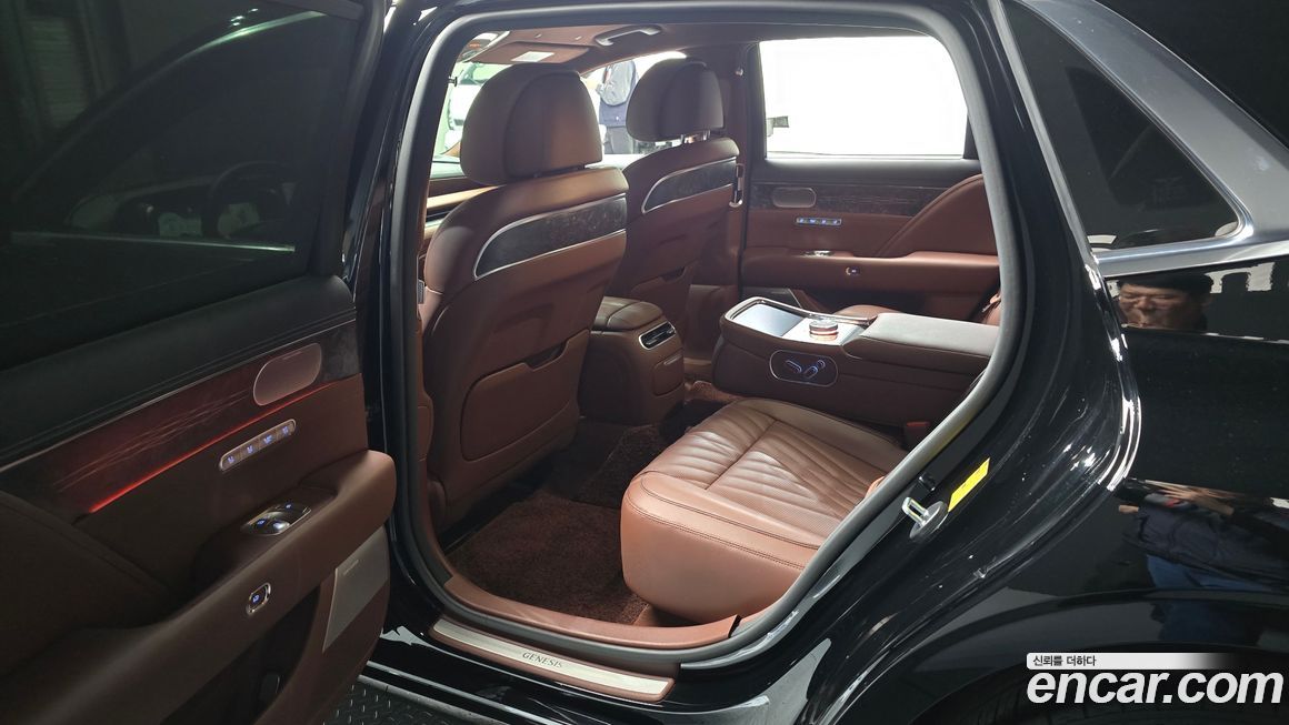 Genesis G90 2023