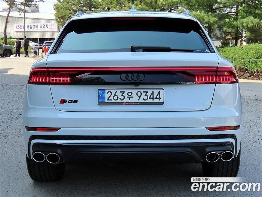 Audi SQ8 2021