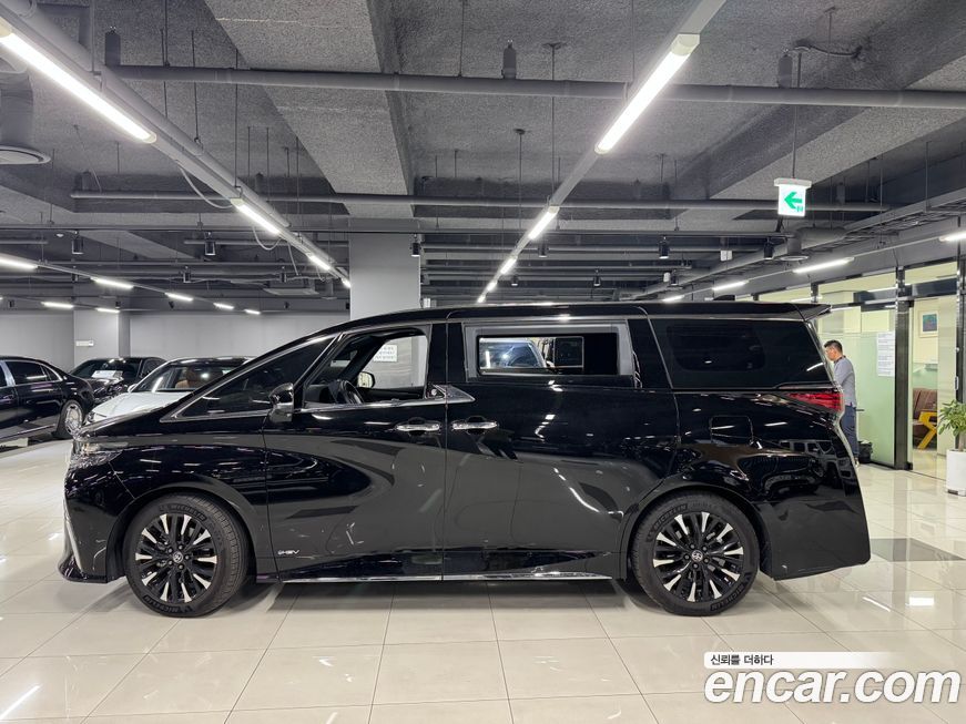 Toyota Alphard 2024