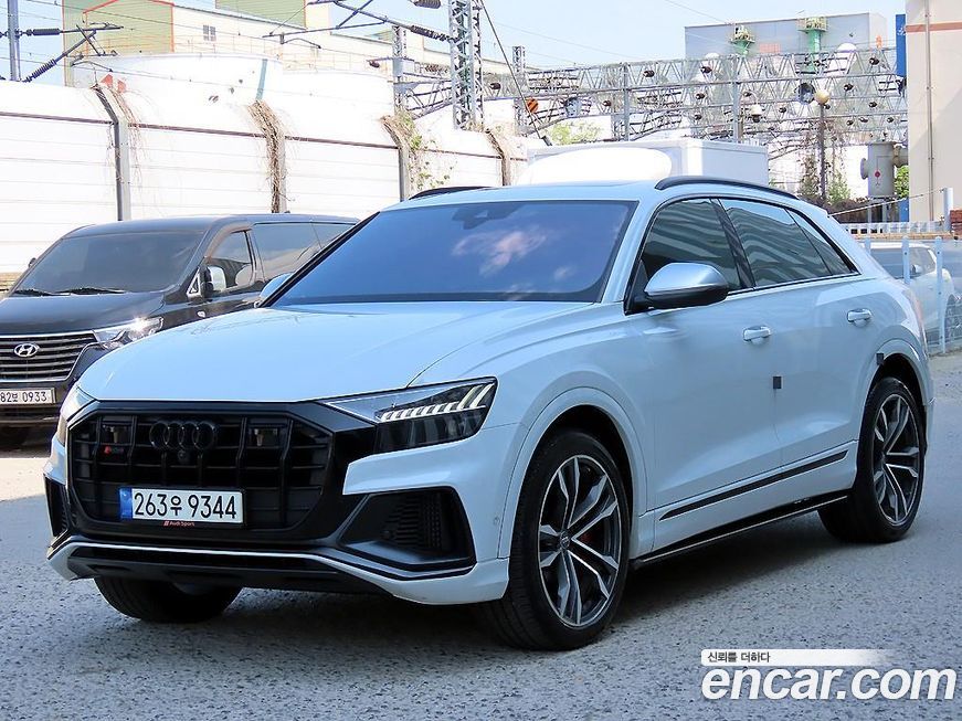 Audi SQ8 2021