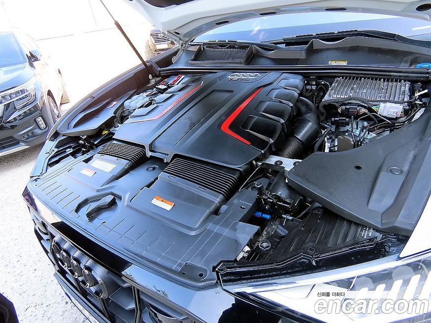 Audi SQ8 2021
