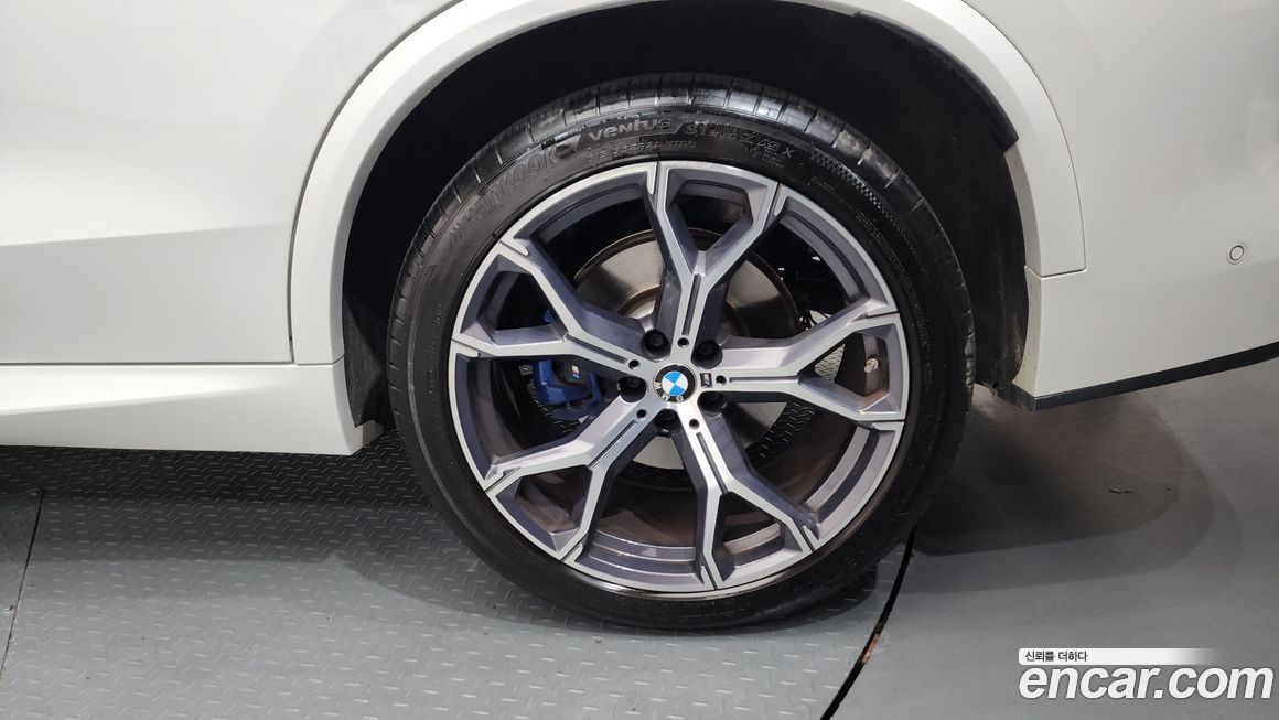 BMW X5 2024