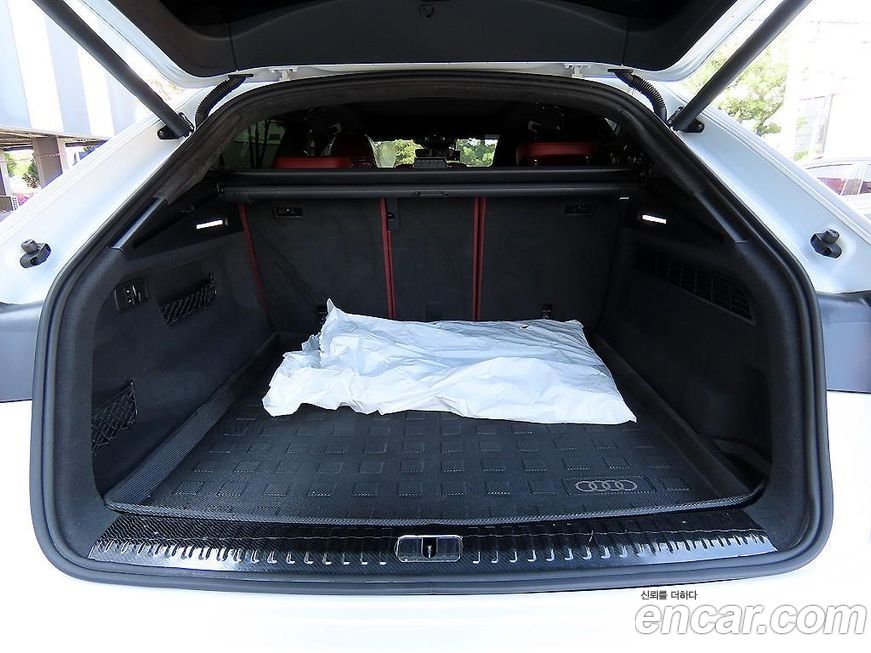 Audi SQ8 2021