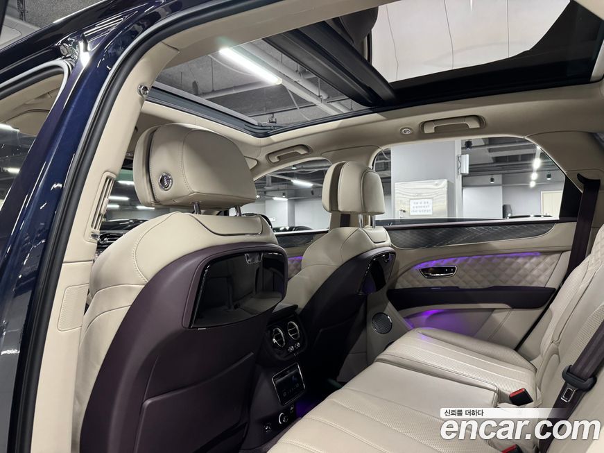 Bentley Bentayga 2021