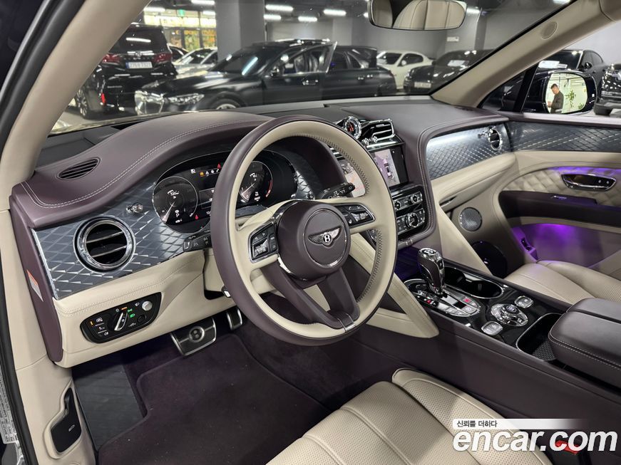Bentley Bentayga 2021