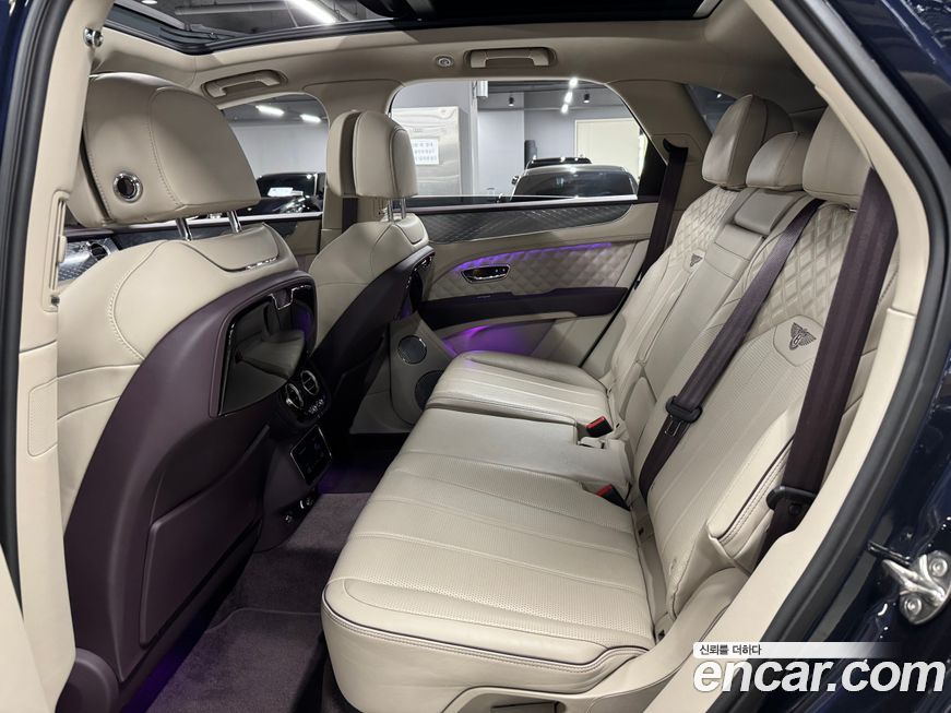 Bentley Bentayga 2021