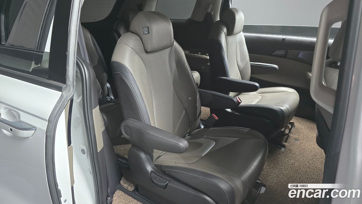 Kia Canival 2024