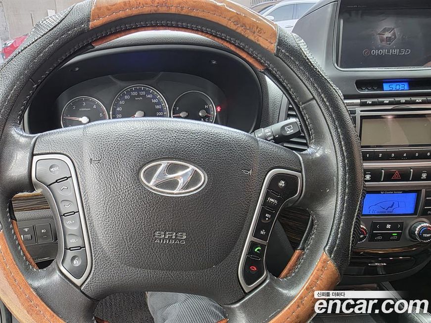 Hyundai Santafe 2011