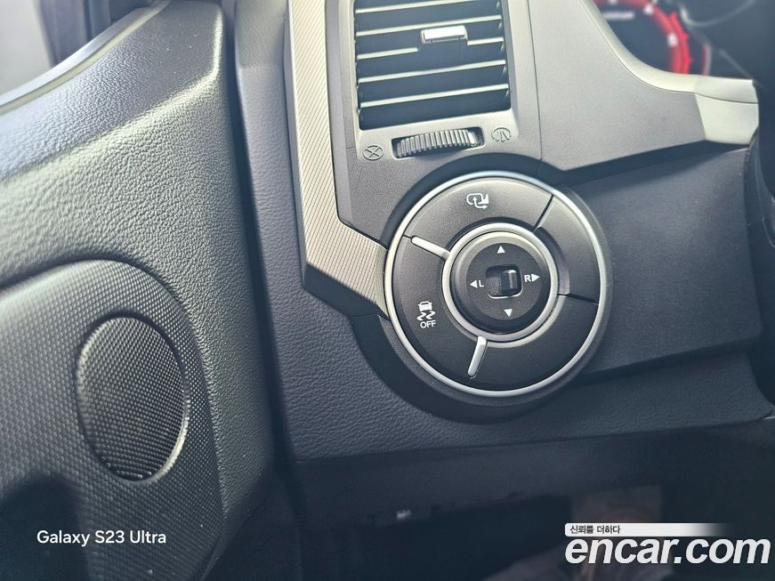 KG_Mobility_Ssangyong KORANDO 2012