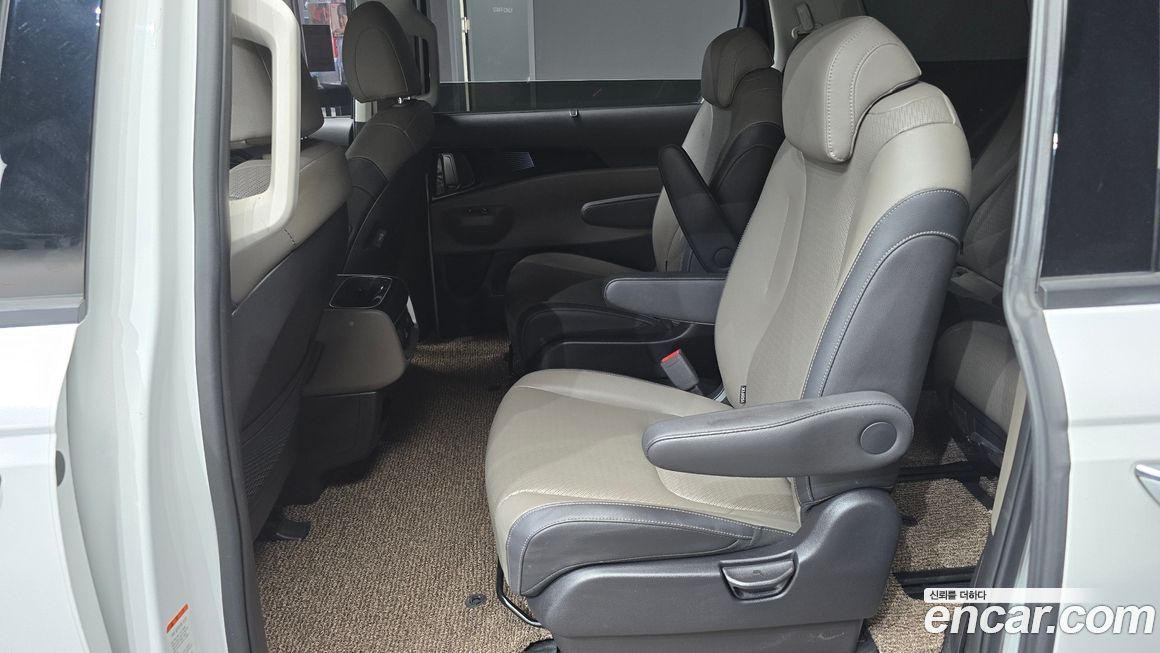 Kia Canival 2024