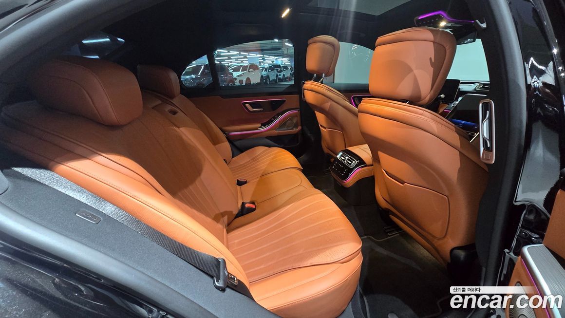 Mercedes-Benz S-Class 2024