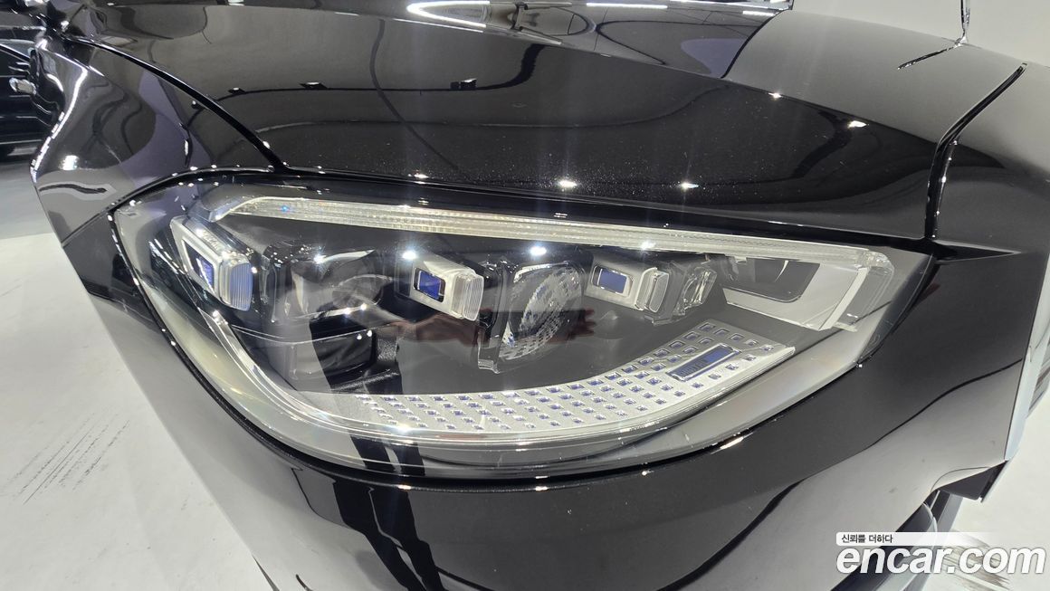 Mercedes-Benz S-Class 2024