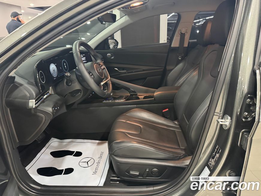 Hyundai AVANTE 2023