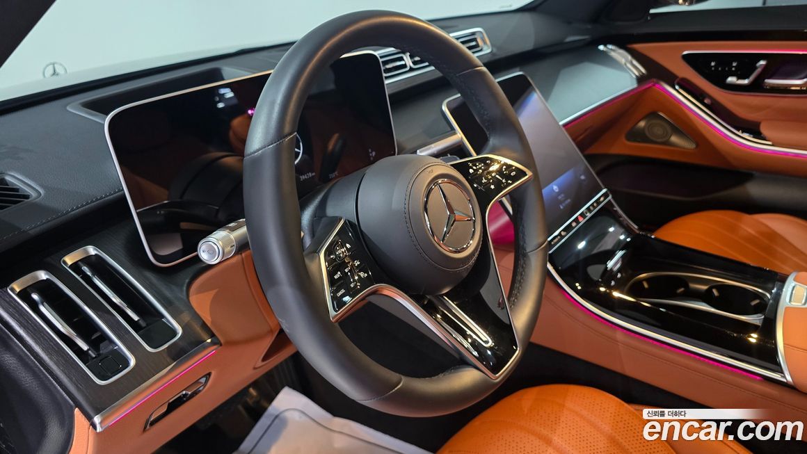 Mercedes-Benz S-Class 2024
