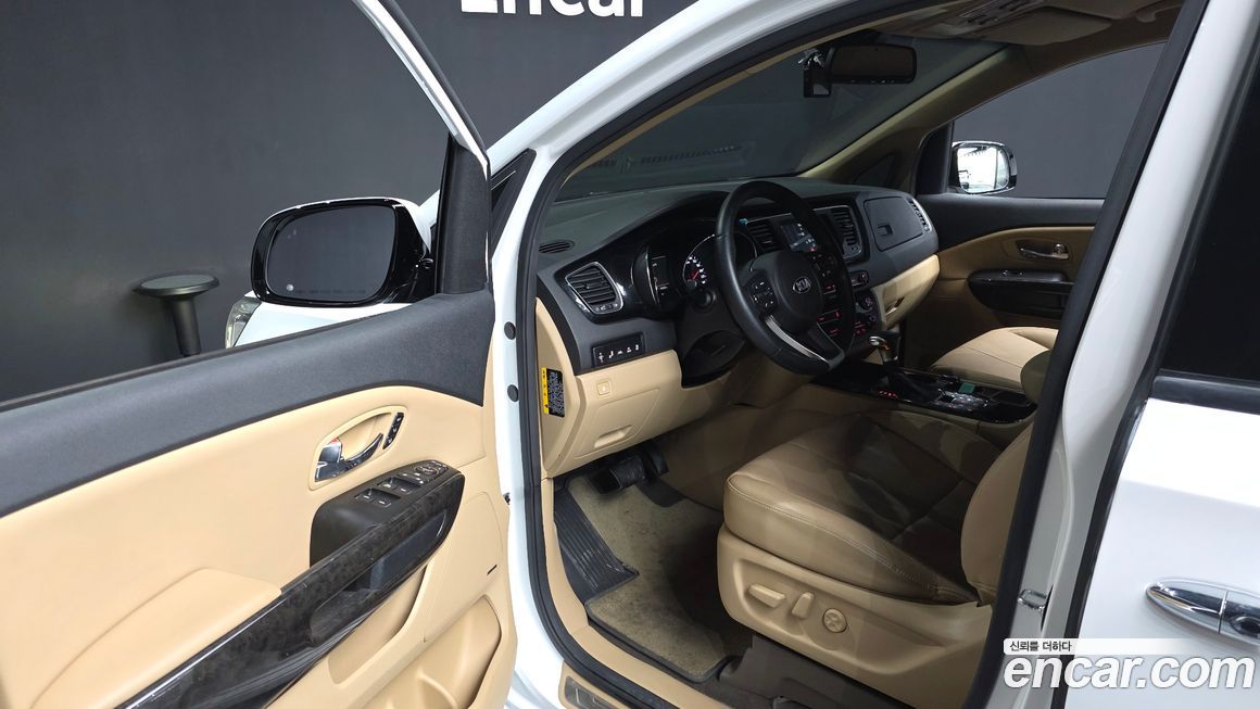 Kia Canival 2019