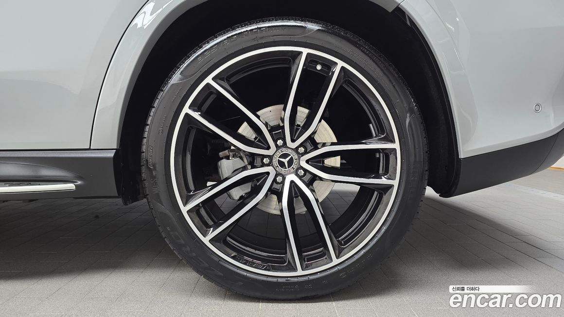 Mercedes-Benz GLS-Class 2024