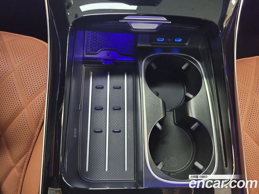 Mercedes-Benz S-Class 2025