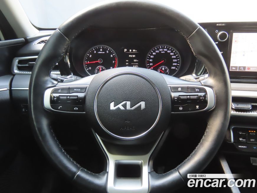 Kia K5 2023