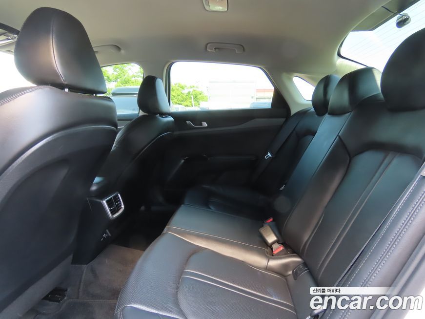 Kia K5 2023