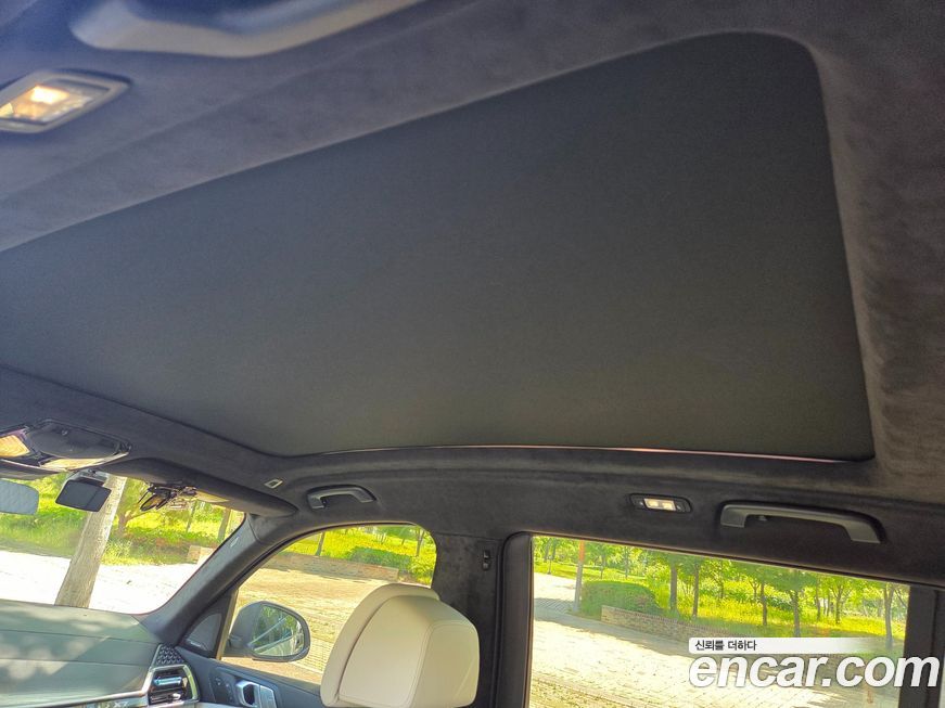 BMW X7 2025