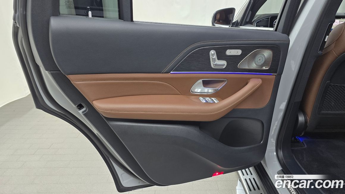 Mercedes-Benz GLS-Class 2024