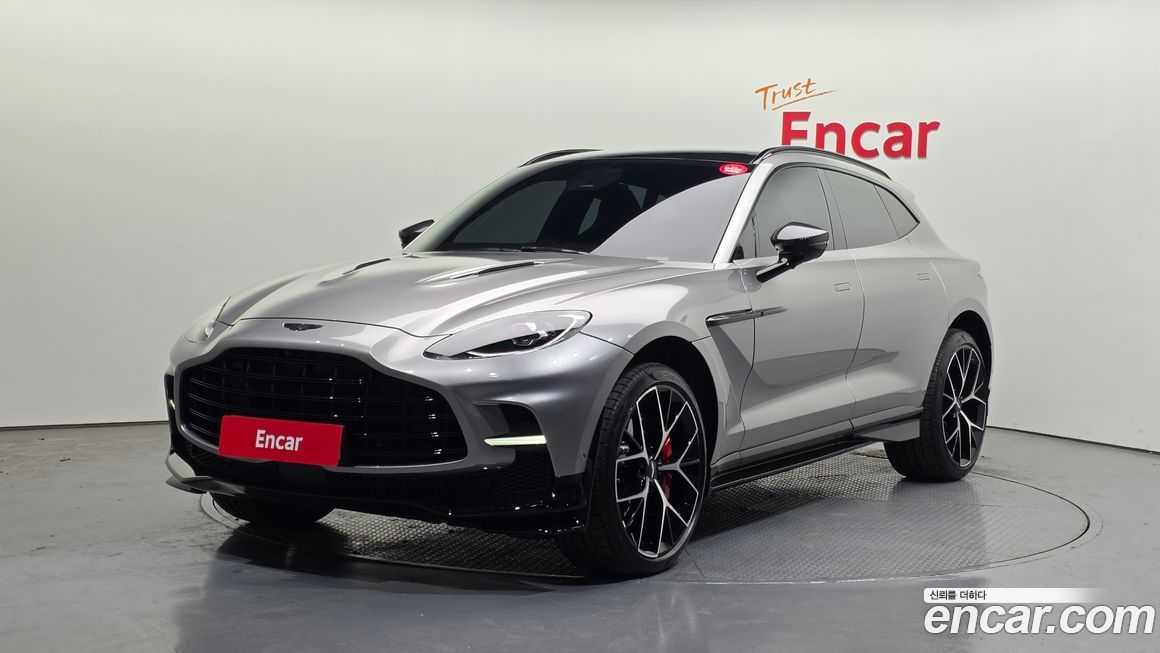 Astonmartin DBX 2025