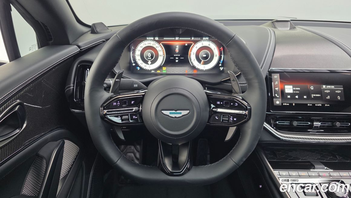 Astonmartin DBX 2025