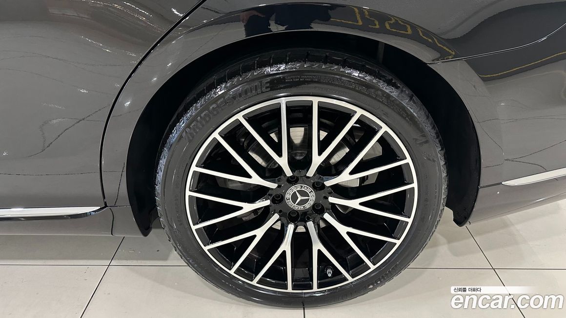 Mercedes-Benz S-Class 2026