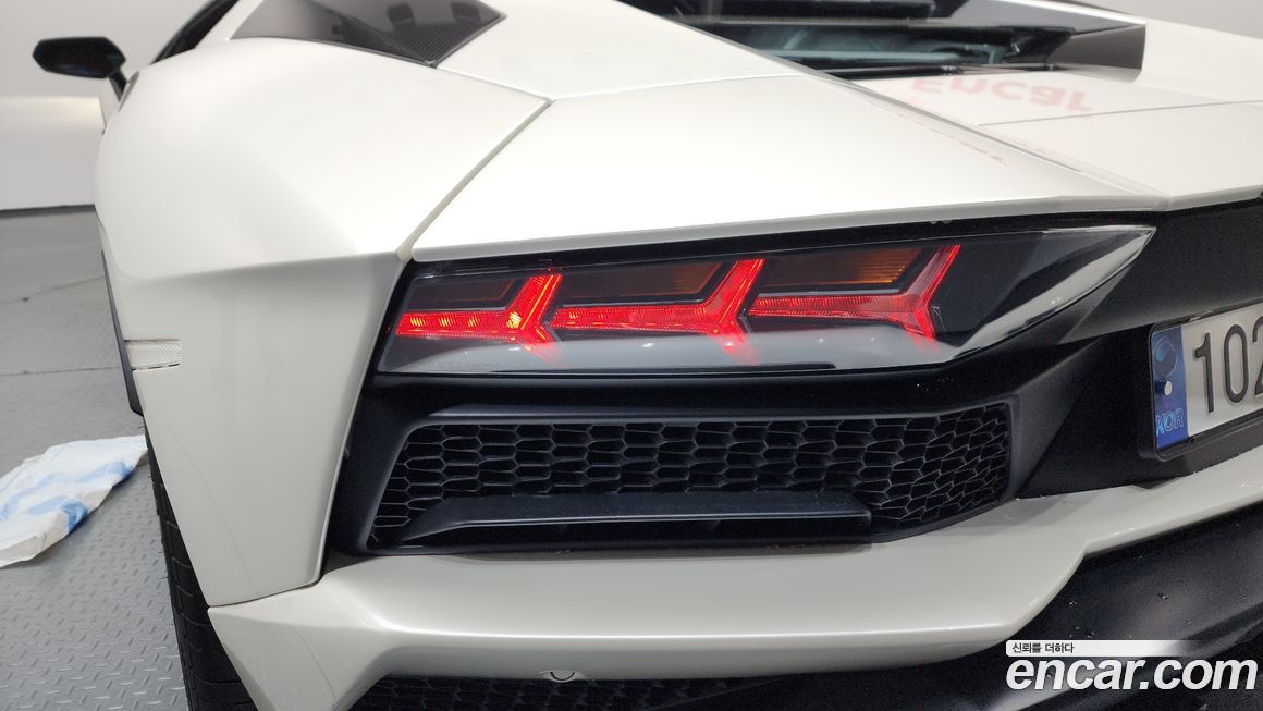 Lamborghini Aventador 2018