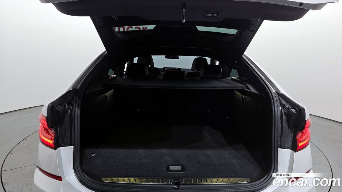 BMW Gran Turismo 2021