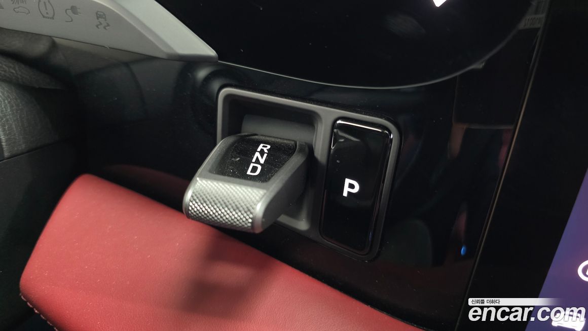 Porsche Taycan 2025