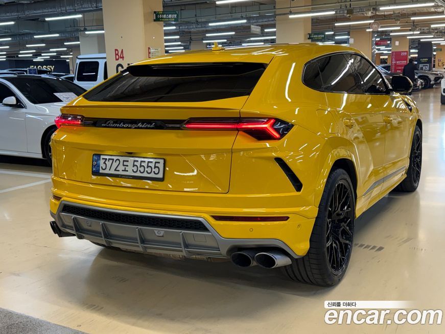 Lamborghini Urus 2020