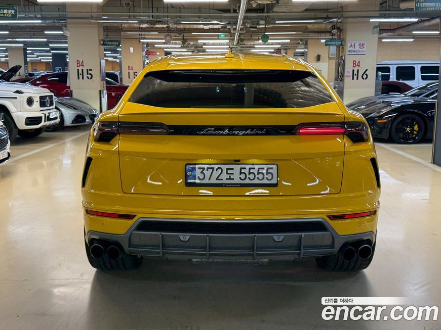 Lamborghini Urus 2020