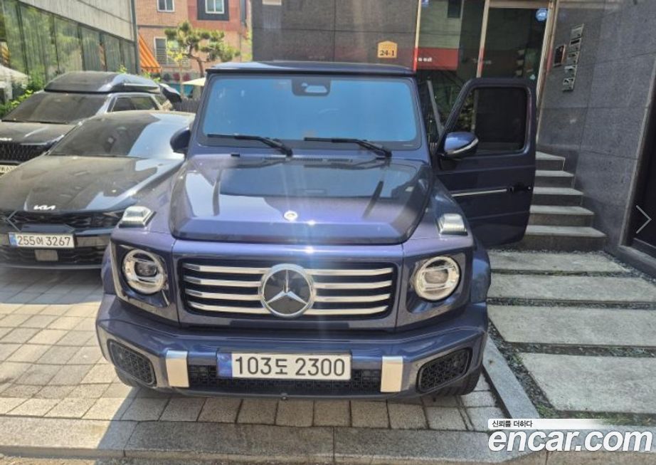 Mercedes-Benz G-Class 2025