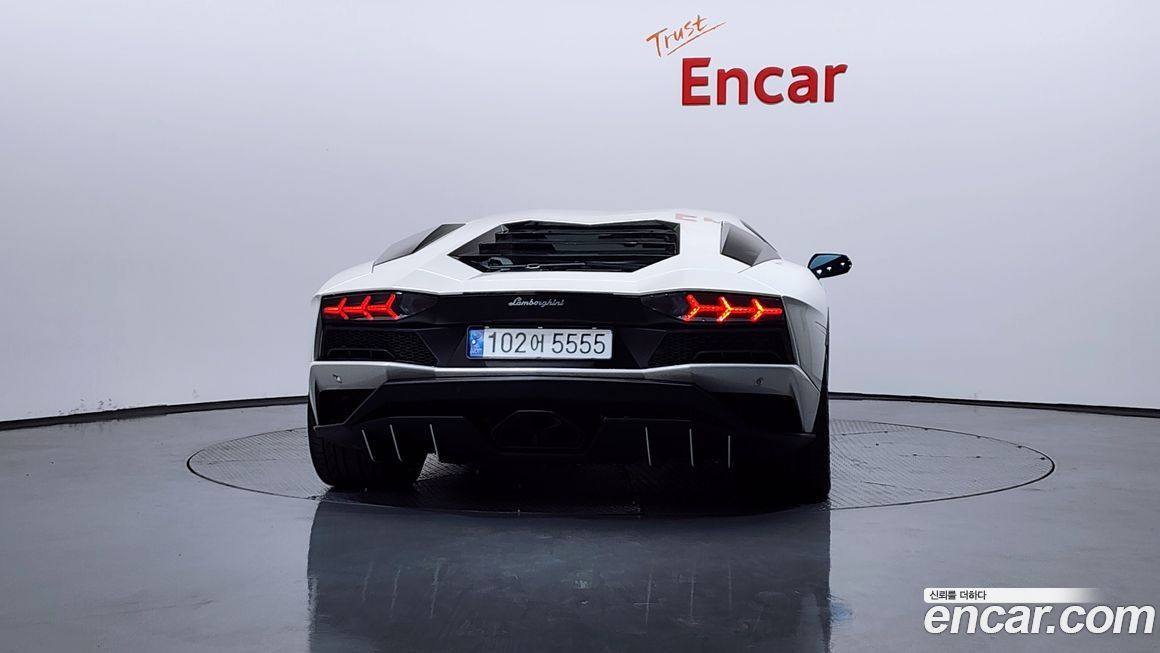 Lamborghini Aventador 2018