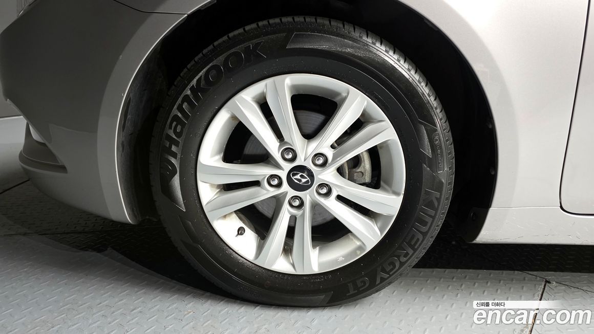Hyundai Sonata 2010