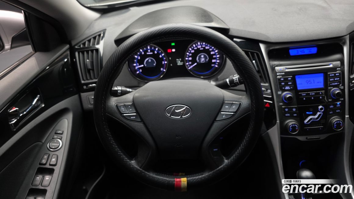 Hyundai Sonata 2010