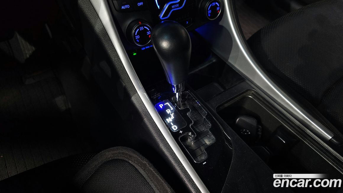 Hyundai Sonata 2010