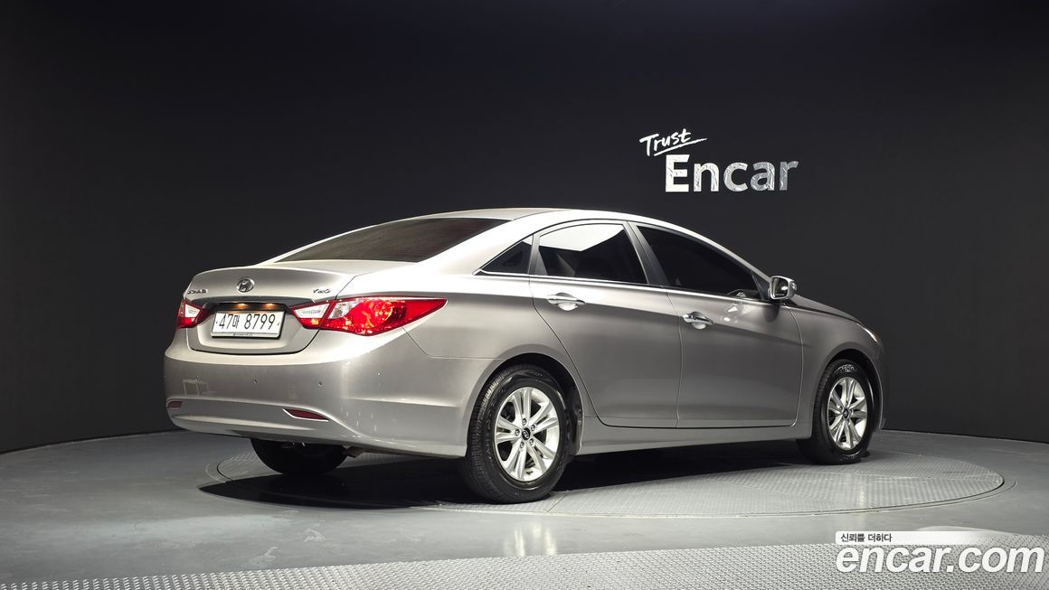 Hyundai Sonata 2010