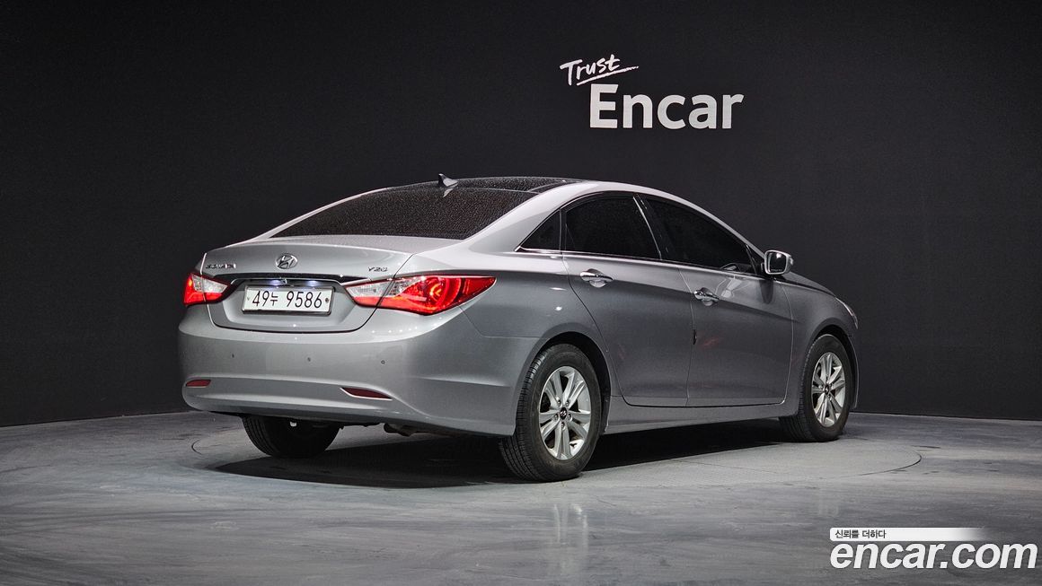 Hyundai Sonata 2010