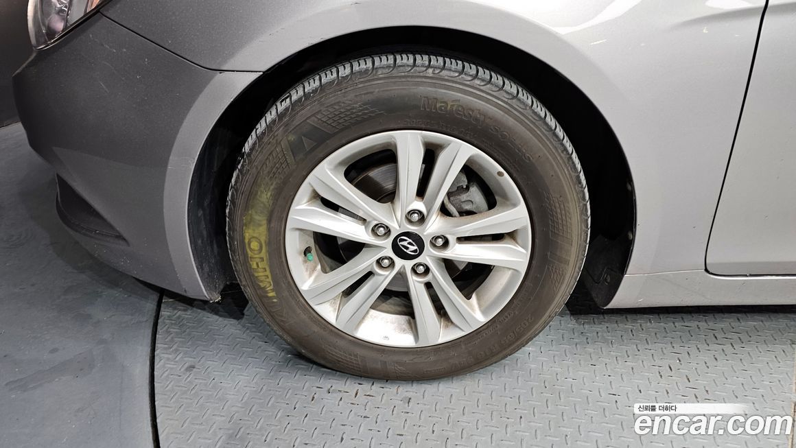 Hyundai Sonata 2010
