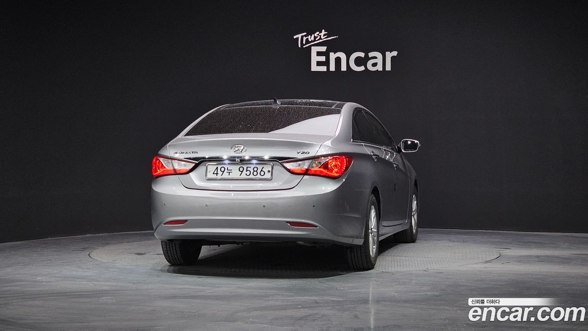 Hyundai Sonata 2010