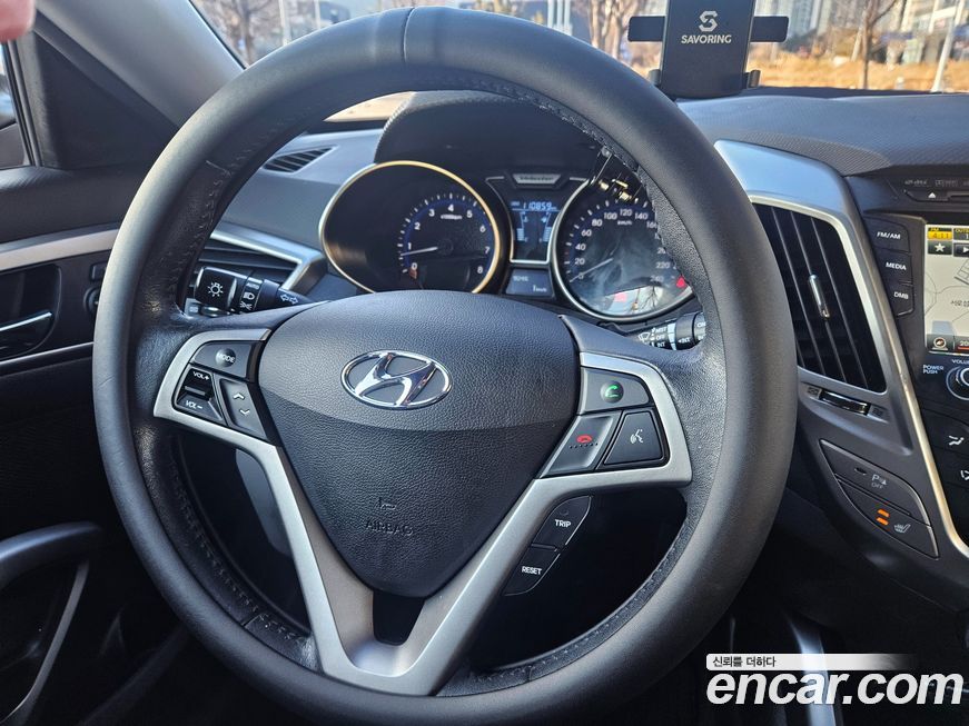Hyundai Veloster 2013