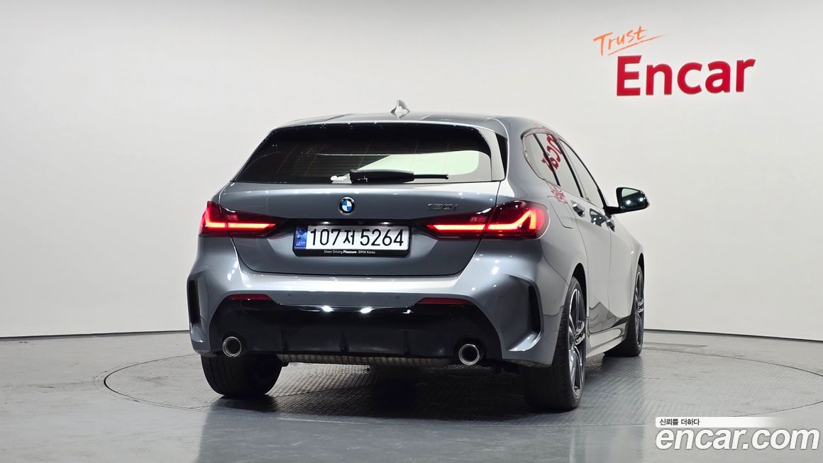 BMW 1-Series 2024
