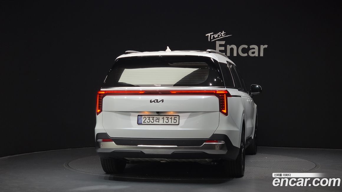 Kia Canival 2025