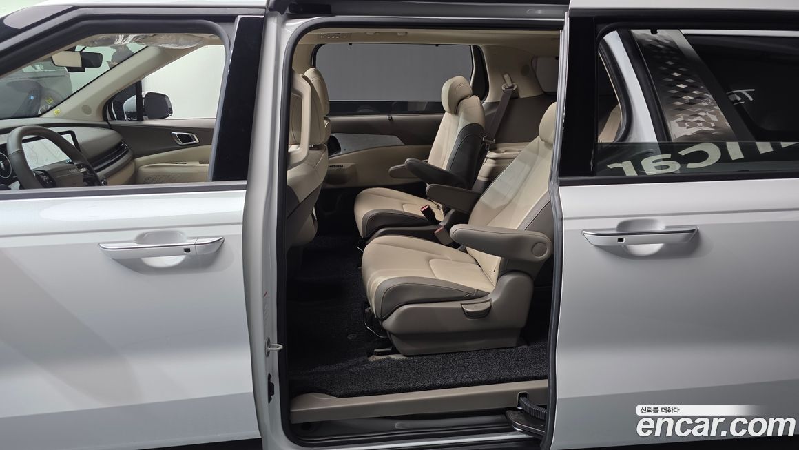 Kia Canival 2025