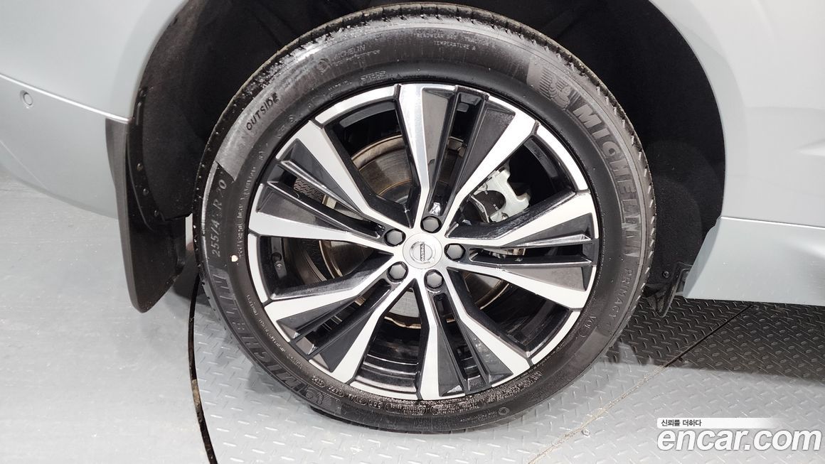 Volvo XC60 2024