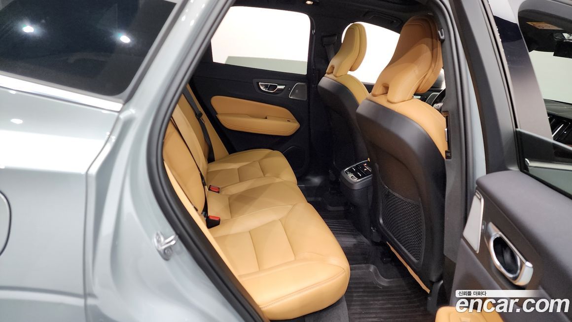 Volvo XC60 2024