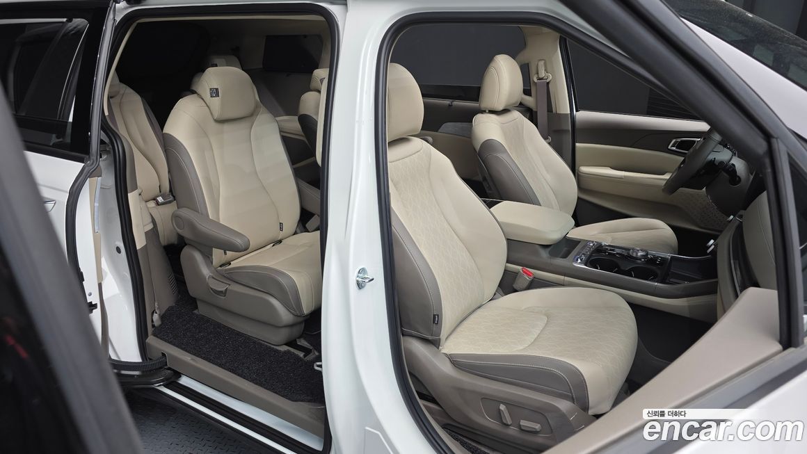 Kia Canival 2025