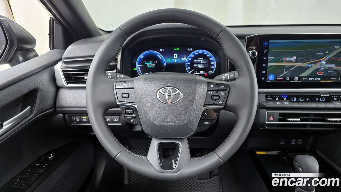 Toyota Camry 2025